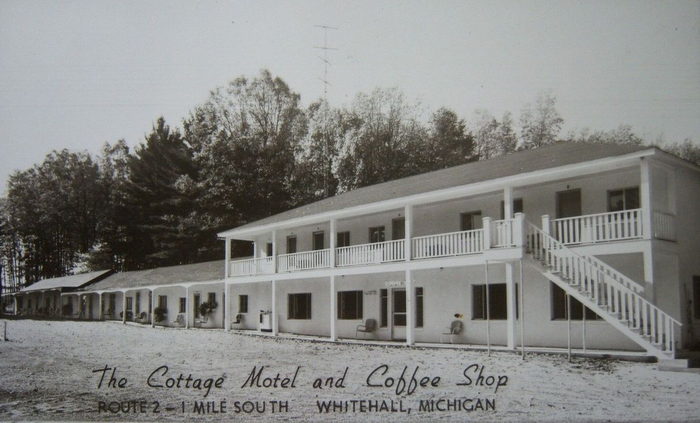 The Cottage Motel and Restaurant - Postcard